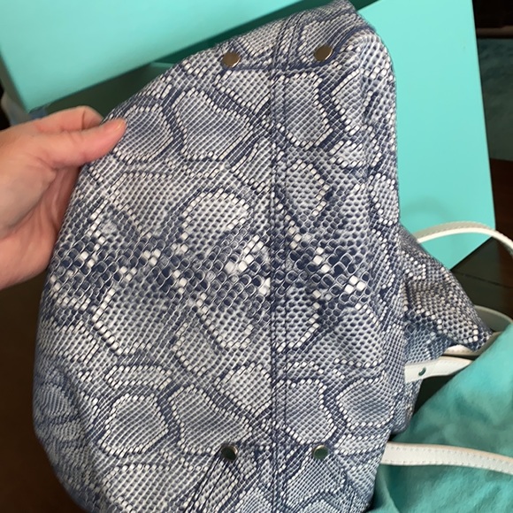 TIFFANY & Co. reversible purse with the extras - Picture 12 of 15